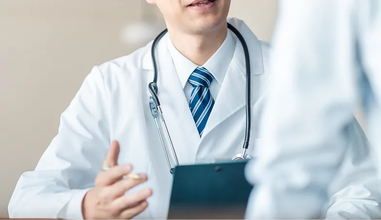 医師が説明する様子