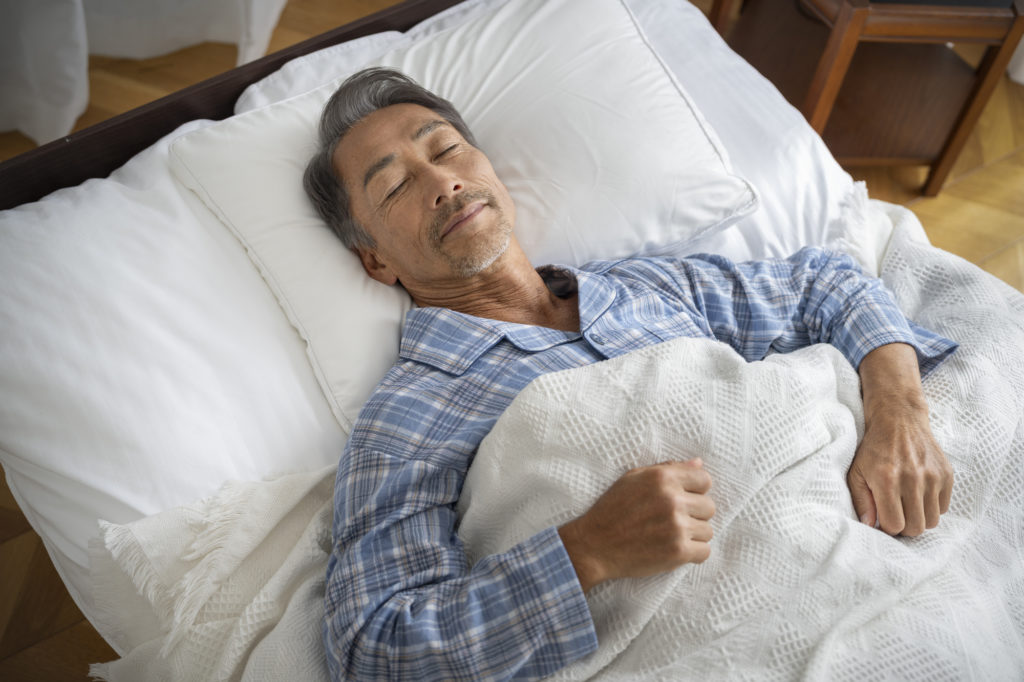 いびき・日中の眠気は要注意?睡眠時無呼吸症候群のセルフチェックと治療